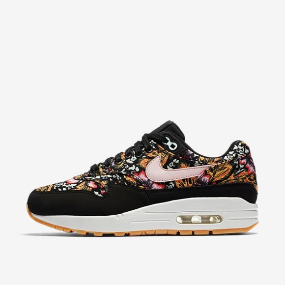 Nike Shoes - SOLD! Nike Air Max 1 Floral